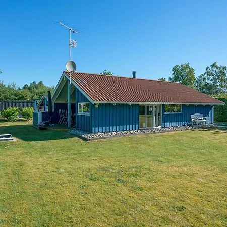 Strandhuis In Middelfart Met Sauna Vakantiehuis *