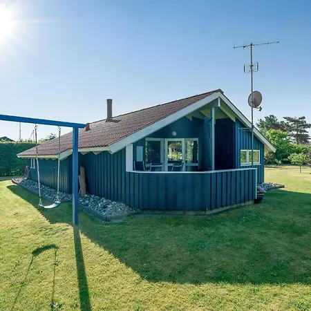 Strandhuis In Middelfart Met Sauna Middelfart