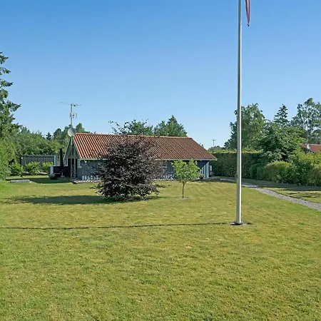 Vakantiehuis Strandhuis In Middelfart Met Sauna